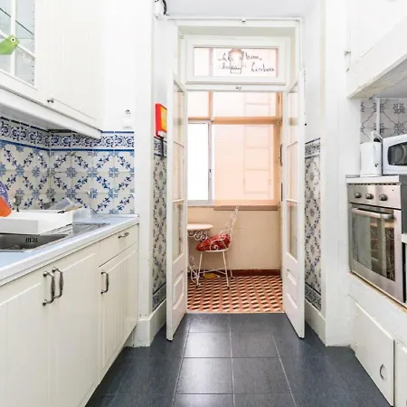 בית הארחה Angel House -Chiado Room ליסבון